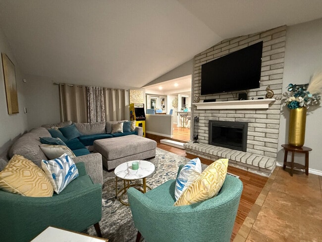 Building Photo - 1709 S Perry Ct Unit ID1470262P