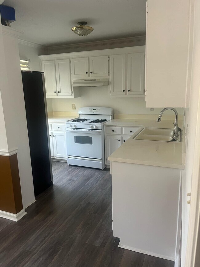 Photo - 1120 Burning Bush Dr Unit Basement apartment