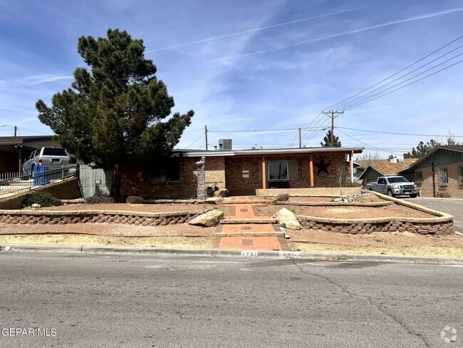 Building Photo - 2905 Harrison Ave Rental