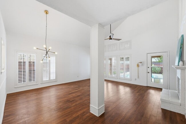 Photo - 4416 Odessa Dr