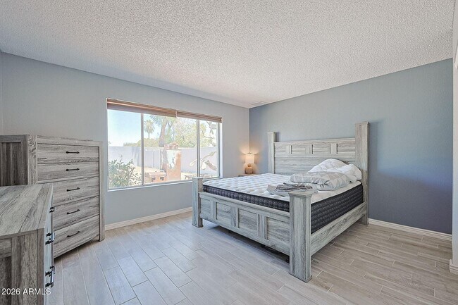 Photo - 4026 W Willow Ave