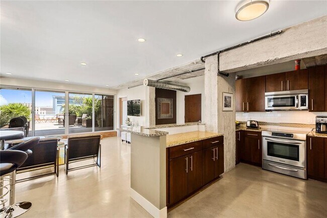 Photo - 800 Brazos St Unit 1309