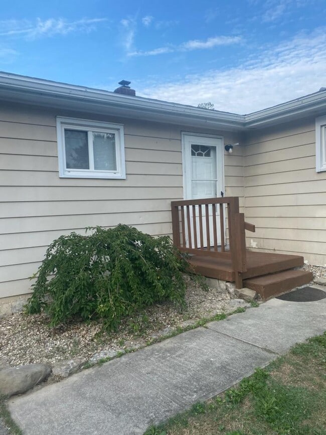 Photo - 319 Pleasant St