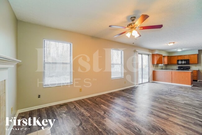 Photo - 2722 Hardwood Ave