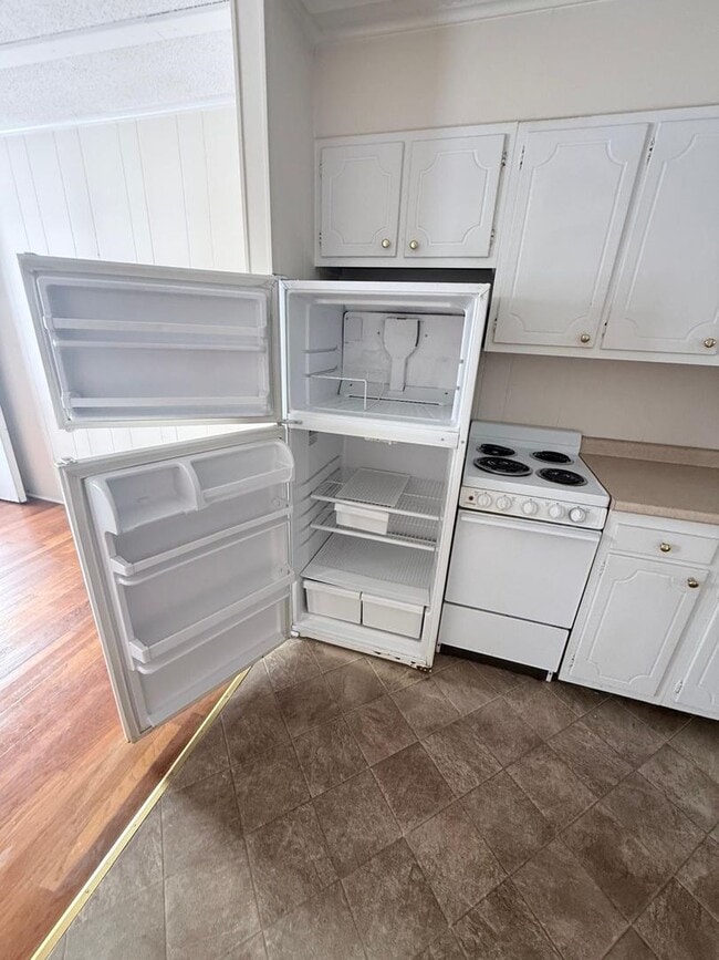 Photo - Playground Road Unidad B