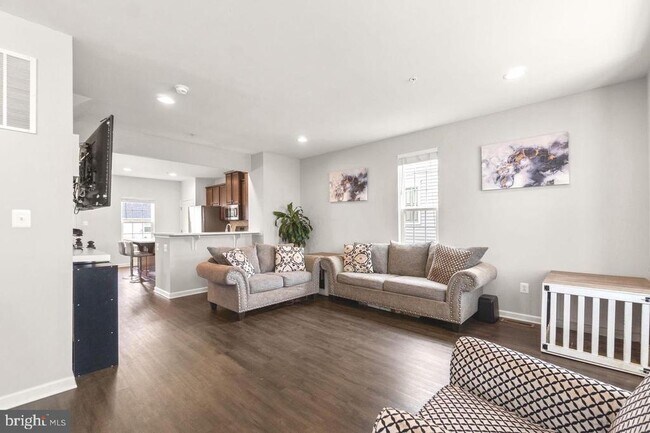 Photo - 5758 Barts Way