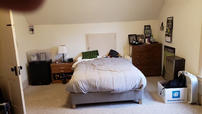 Bedroom #3 - 1601 Madison St Unit 1601 Madison St