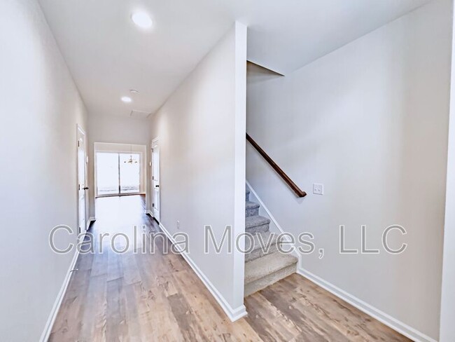 Photo - 303 Trail Branch Ct.