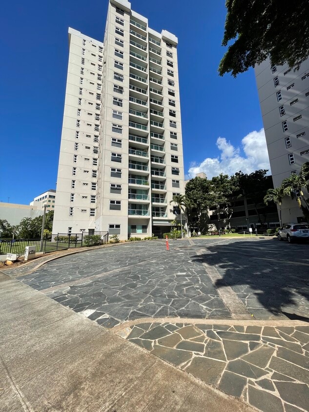 Photo - 1448 Young St (Honolulu, HI)