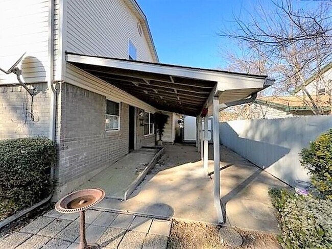 Photo - 8430 Birchcroft Dr