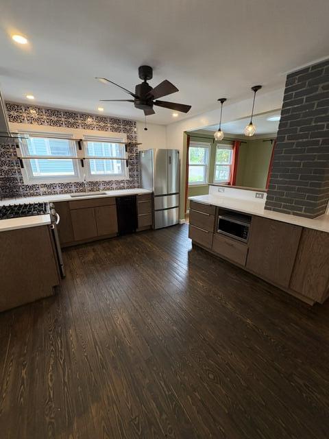 Photo - 213 W Summit St