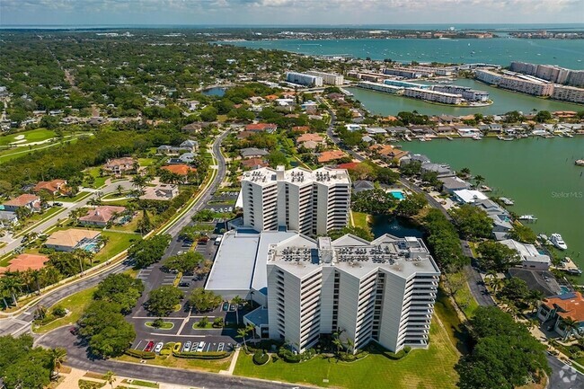 Building Photo - 5940 Pelican Bay Plaza S Unit 1204 Rental