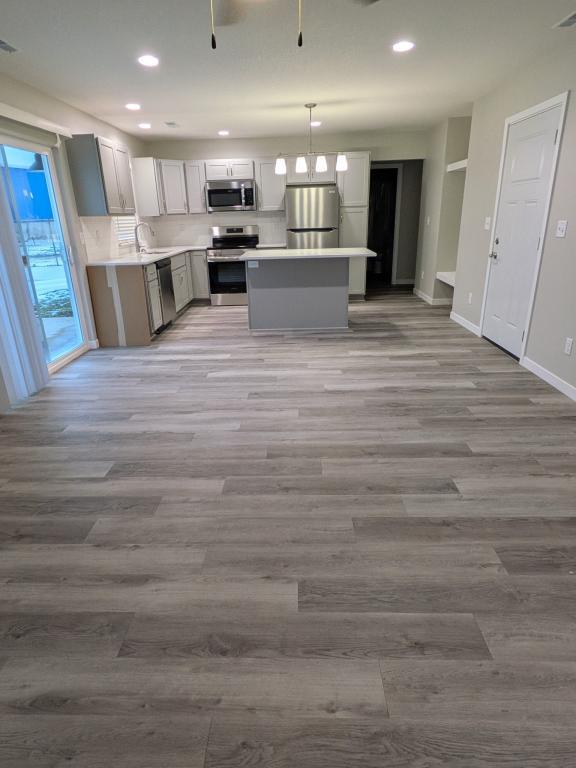 14 Reserve Ct
