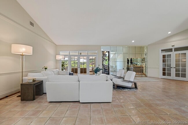 Photo - 10252 Shireoaks Ln
