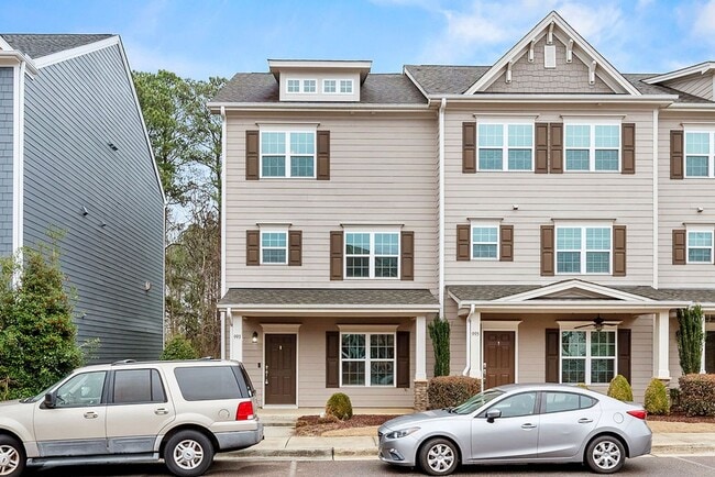 Photo - Perfect Location – Gorgeous 4BR/4BA Townho...