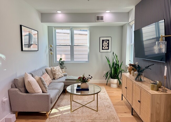 Open-Concept Living Area - 443 Bergen Ave Unit 4