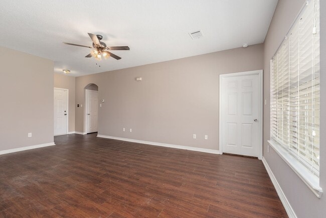Photo - Newly Renovated 3 bed, 2 bath home on cul-...