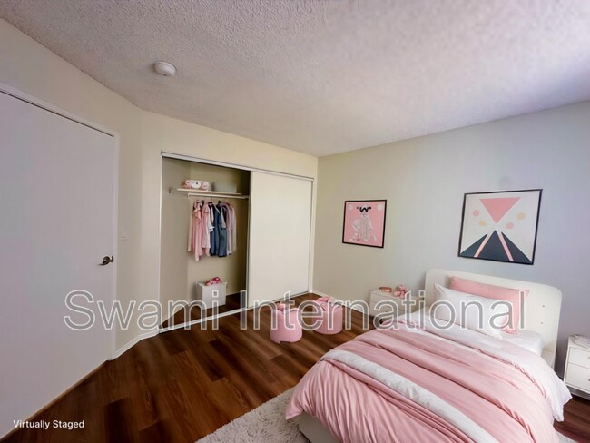 Photo - 26114 Belle Porte Ave Unidad #12