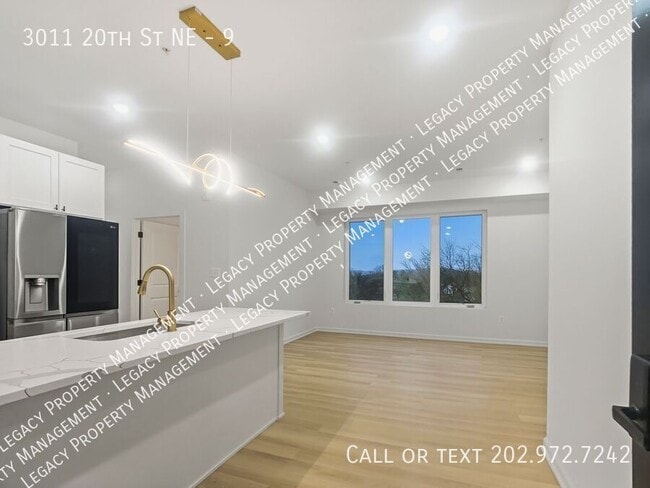 Building Photo - 3011 20th St NE Unit 9