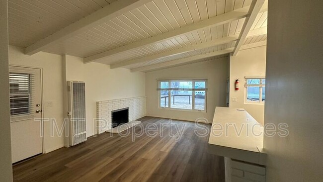 Photo - 17259 Walnut Ave