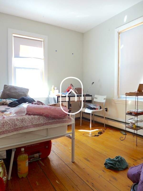 Photo - 1578 Tremont St