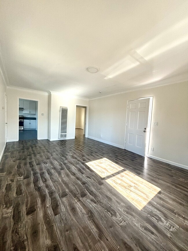 Building Photo - 936 Westmoreland Ave