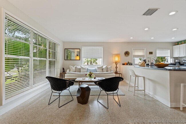 Photo - 708 Westwind Dr