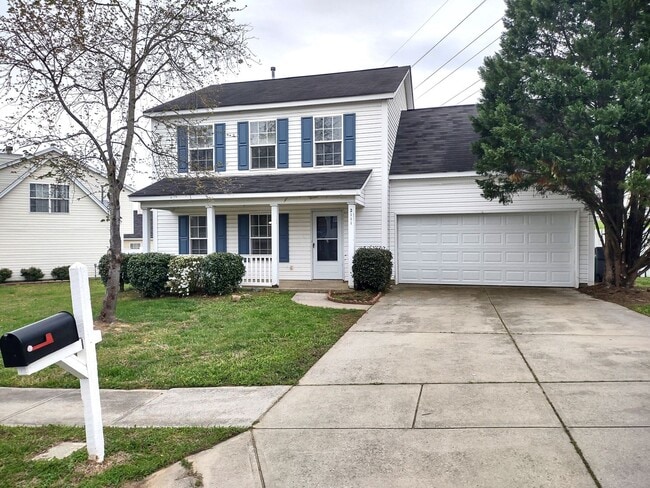 Building Photo - Move-In Ready Home located in the Back Cre...