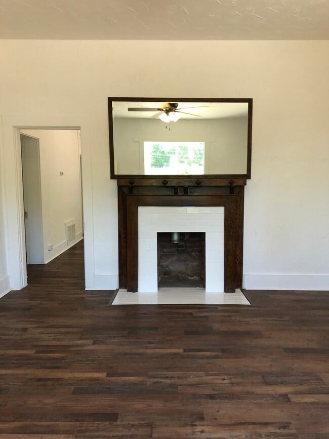 Living Room - 205 N Mesa Verde Ave House