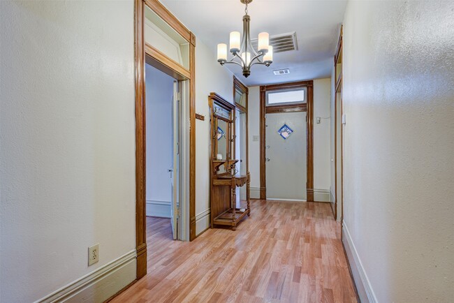 Photo - 3104 Stonewall St