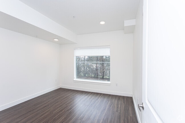 2BR, 2BA - 986SF - Second Bedroom - Onyx Apartments