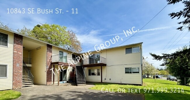 Upstairs One Bedroom! - Upstairs One Bedroom! Apartment Unit 11