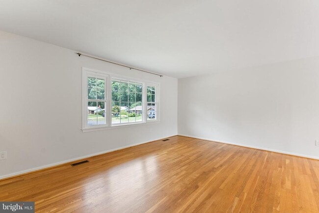 Building Photo - 1731 Tamerisk Ct