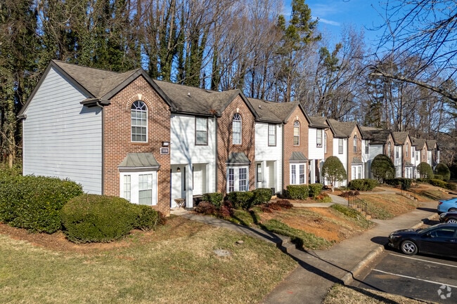 Radbourne Lake Apartments
