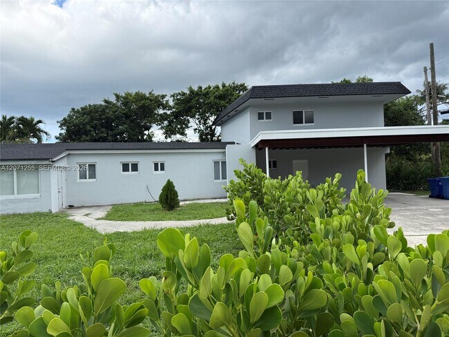 Photo - 17690 NE 19th Ave