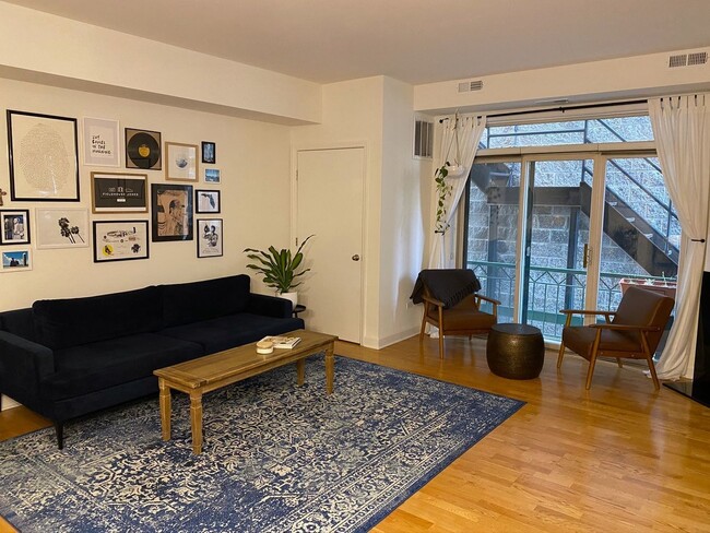 Photo - 680 N Green St Condo Unit 206