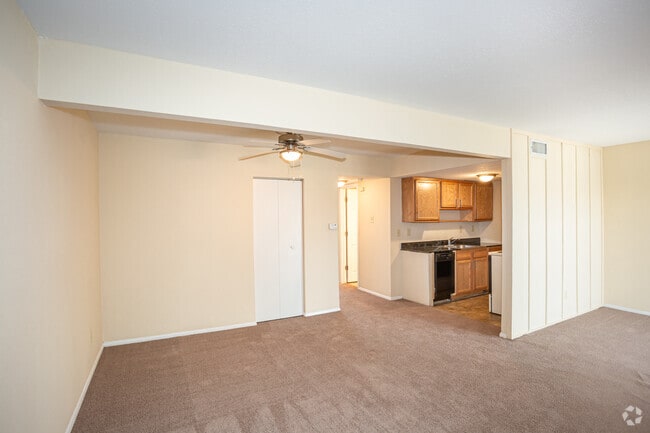 2HAB, 1BA - 717 ft²