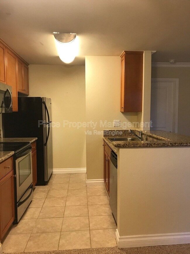 Photo - 1423 Graves Ave Unit 163