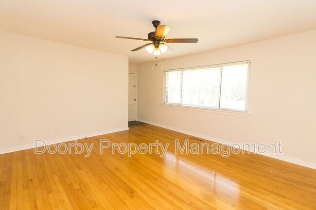 Photo - 833 Ashland Terrace Unit B