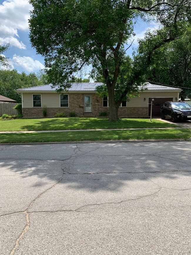 Photo - 2125 Hollywood Blvd