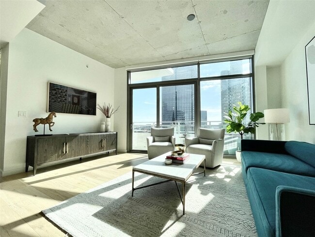 Photo - 1801 N Pearl St Unidad 2204