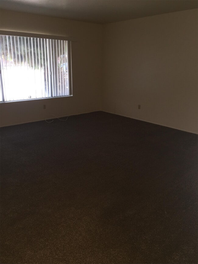 4321 Auburn Ct