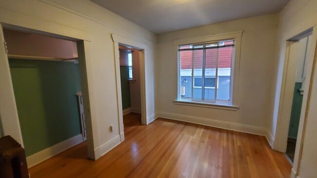 Photo - Seward Apartments