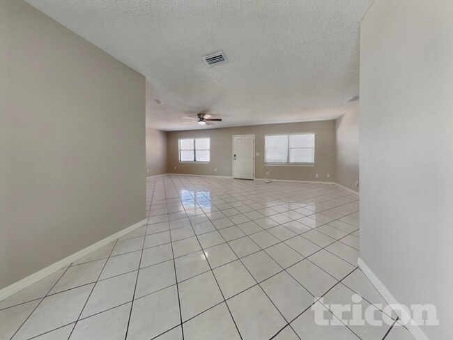 Photo - 5110 Cresthill Dr