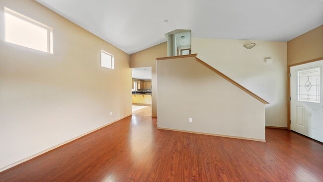Photo - 3 Bed 2.5 Bath - 3 Car Garage - Groups -  ...