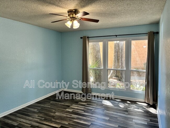 Building Photo - 1810 NW 23rd Blvd Unit 180