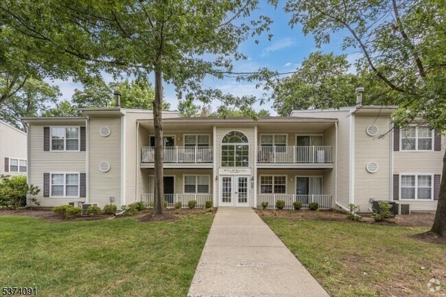 Building Photo - 34 Maple Ln Unit 34 Rental