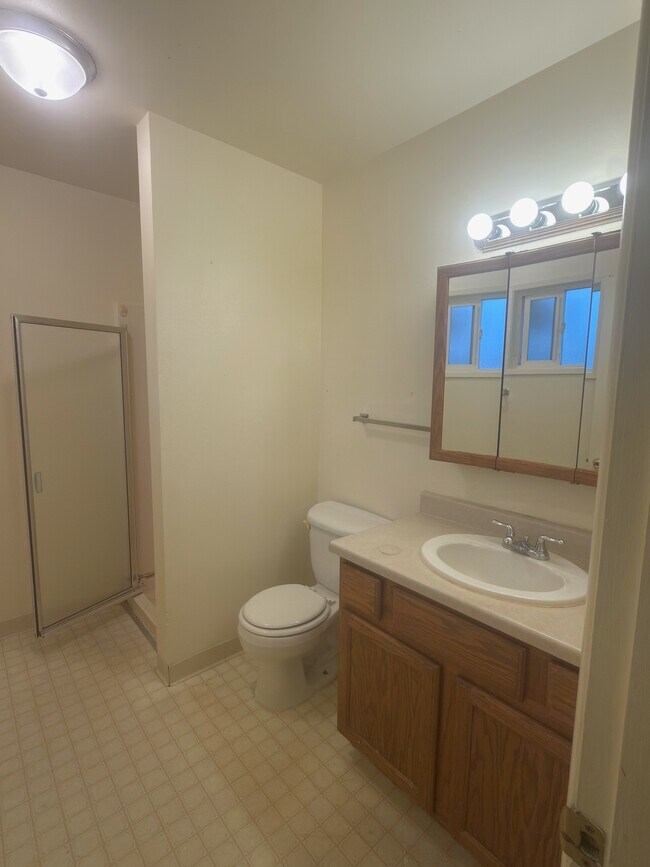 Photo - 5977 Marius Dr Unidad 5997