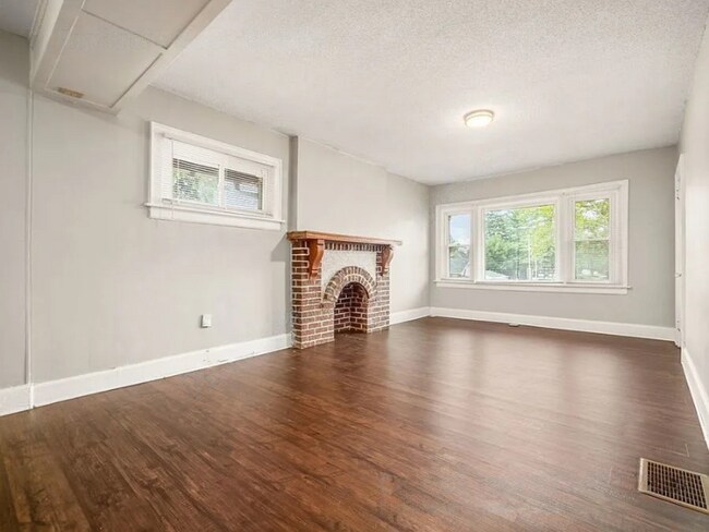 Building Photo - 1016 Studer Ave Rental