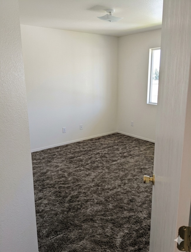 Photo - 348 Caswell Ave W Unit 348